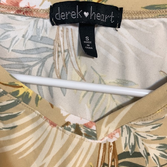 Derek Heart tee - Picture 2 of 2